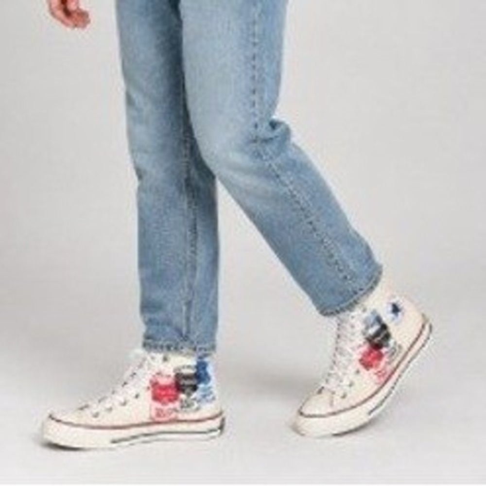 Converse Unisex Andy Warhol Campbell's Soup High Top Sneakers Women: 7 Men:5.5